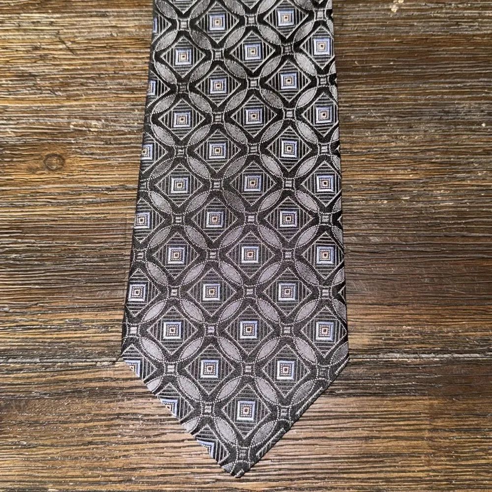 Ike Behar Diamond/Square Pattern Silk Tie